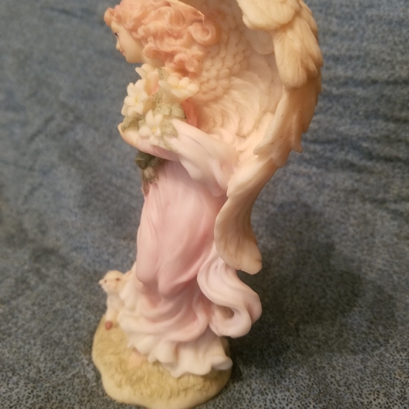 Seraphim Classics Easter Angel - Picture 6 of 9